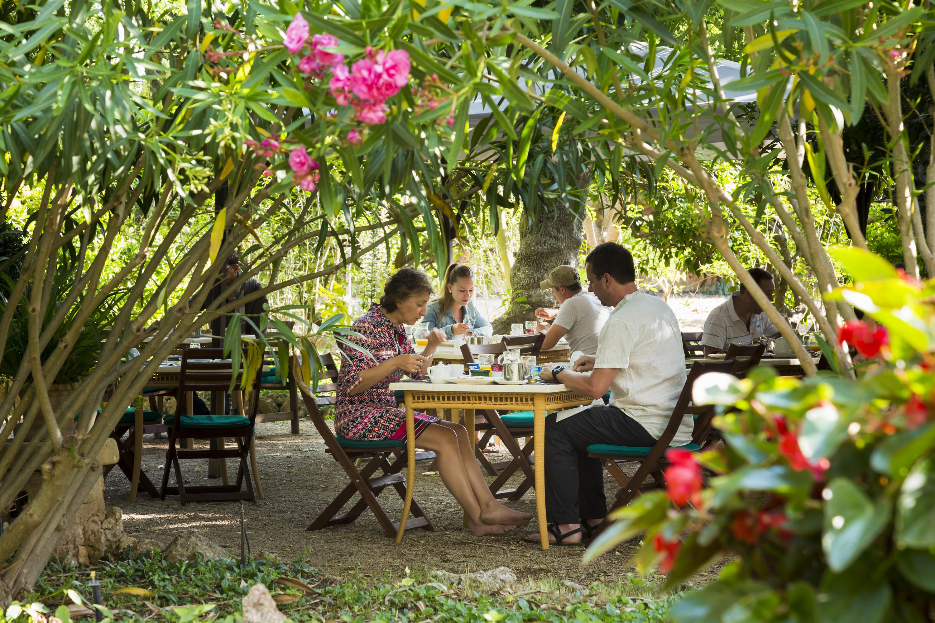 โรงแรมซาทอร์เดอซานตายูจีเนีย Santa Eugenia ภายนอก รูปภาพ